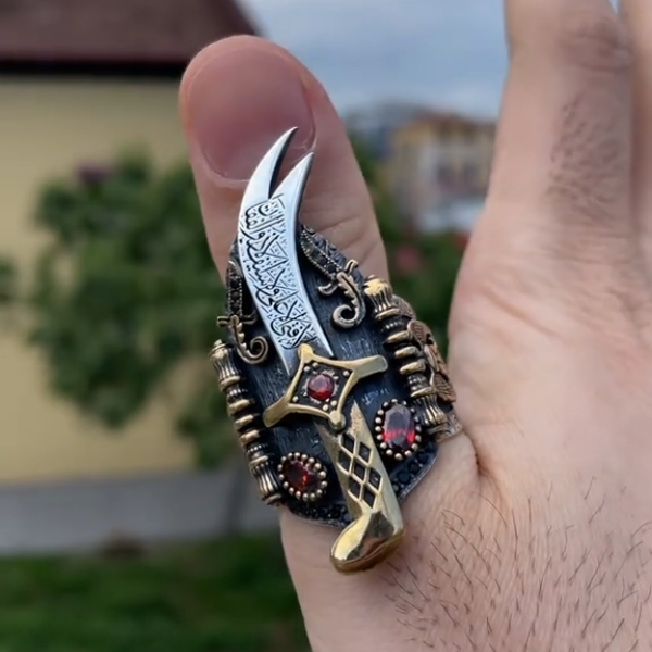 خاتم مصنوع يدويًا من الفضة الإسترلينية عيار 925 على شكل تمثال مسجد فيروزي خاتم مصنوع يدويًا من الفضة الإسترلينية عيار 925 على شكل تمثال مسجد فيروزي